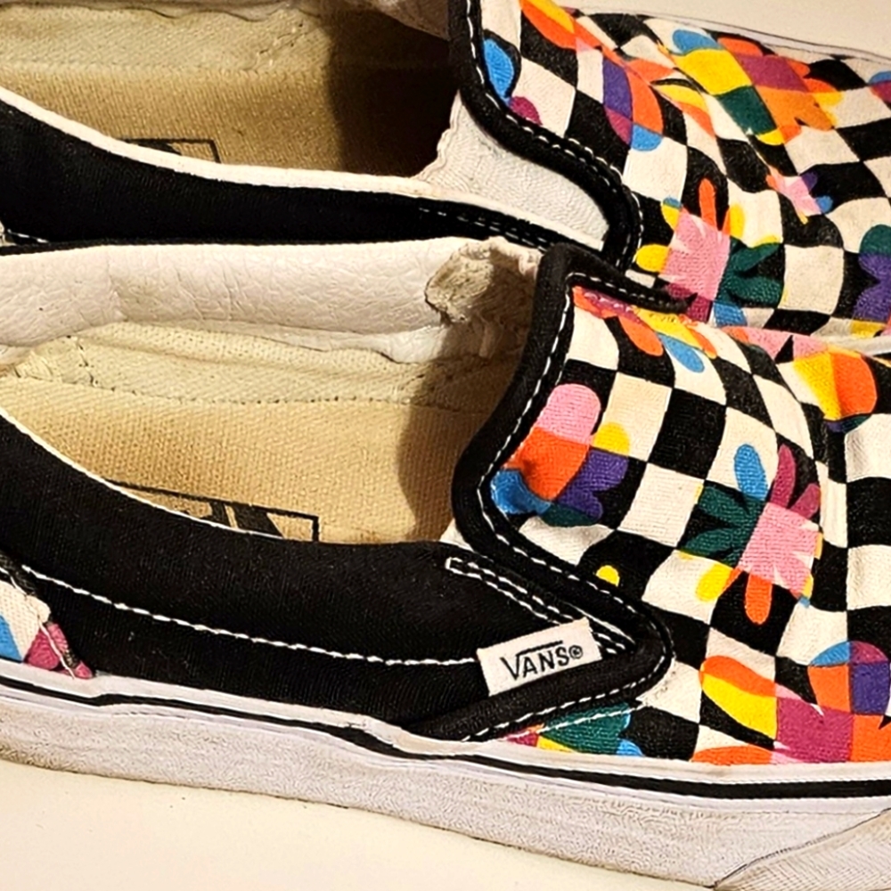 Vans - Picture 5 of 7